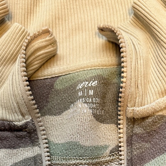 Arie Good Vibes Oversized Cameo Quarter Zip - Picture 4 of 8